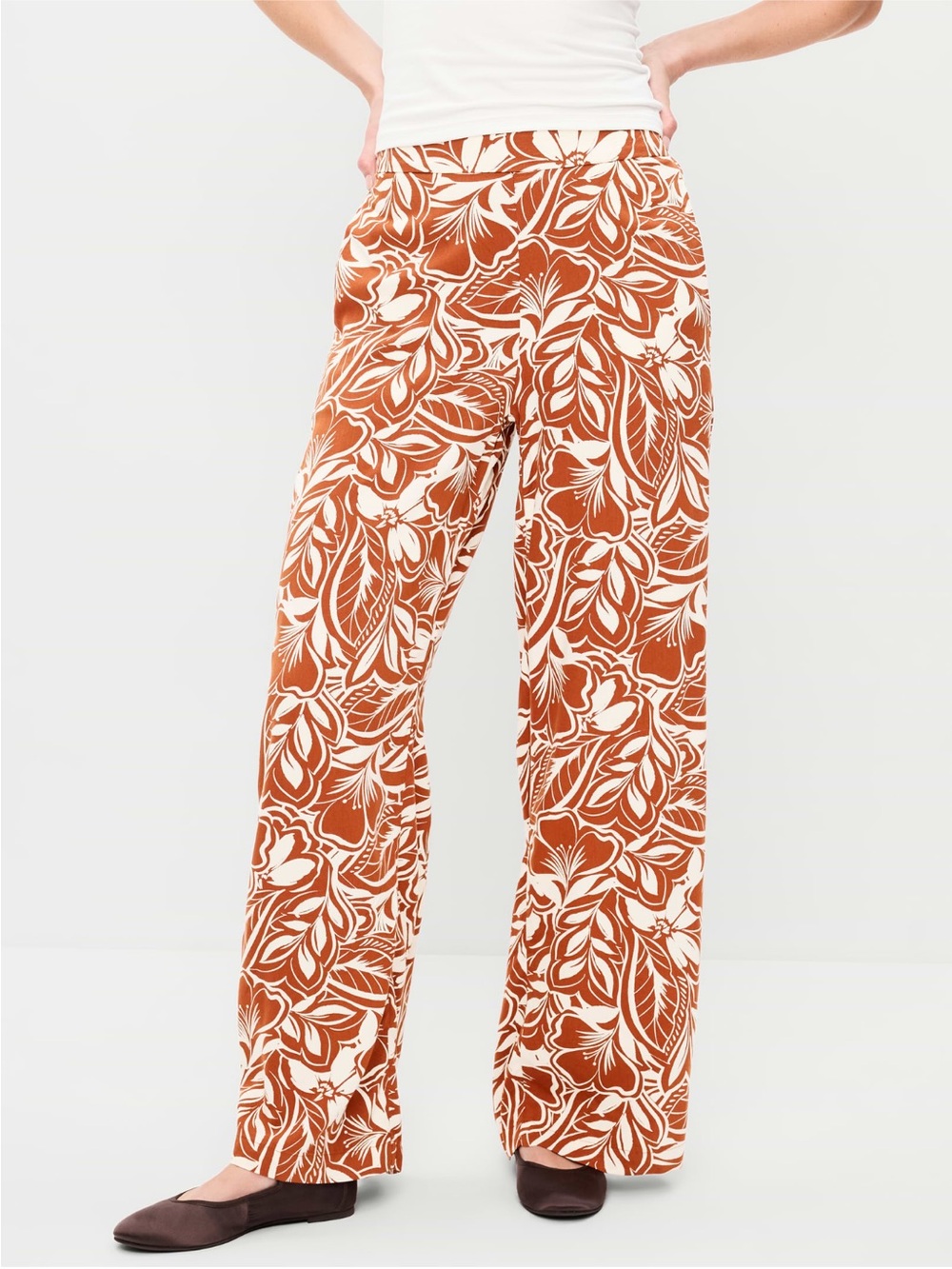 Old Navy Wide-Leg Floral Print Pants in Rust & Cream